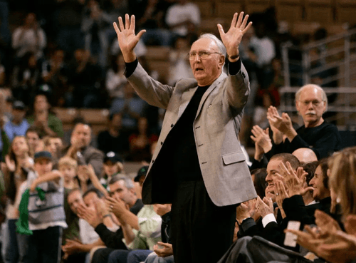 Bob Cousy acknowledged the crowd at a Celtics game in 2007.