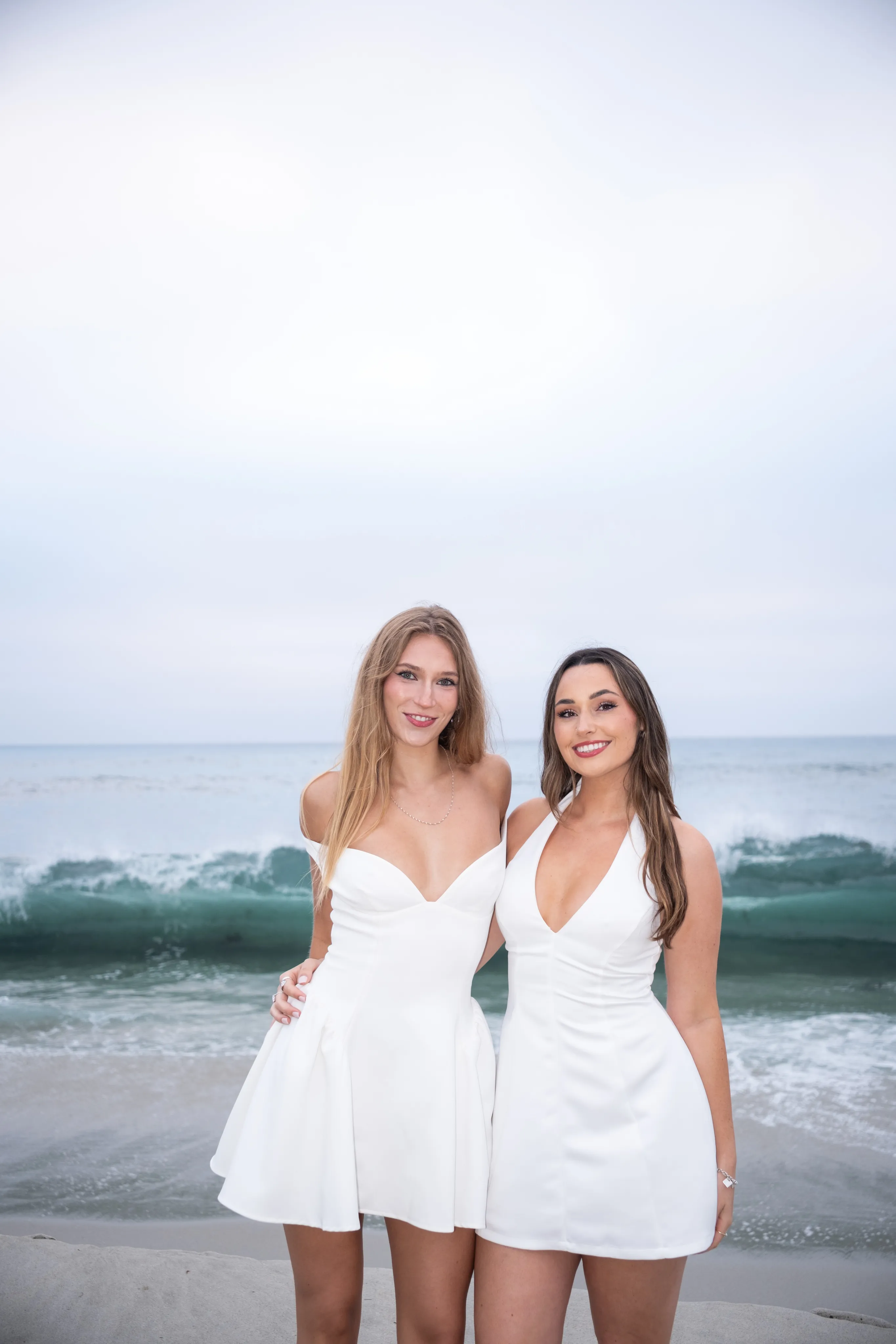 Cap and gown senior portrait with San Diego scenery by Kanyon Studio