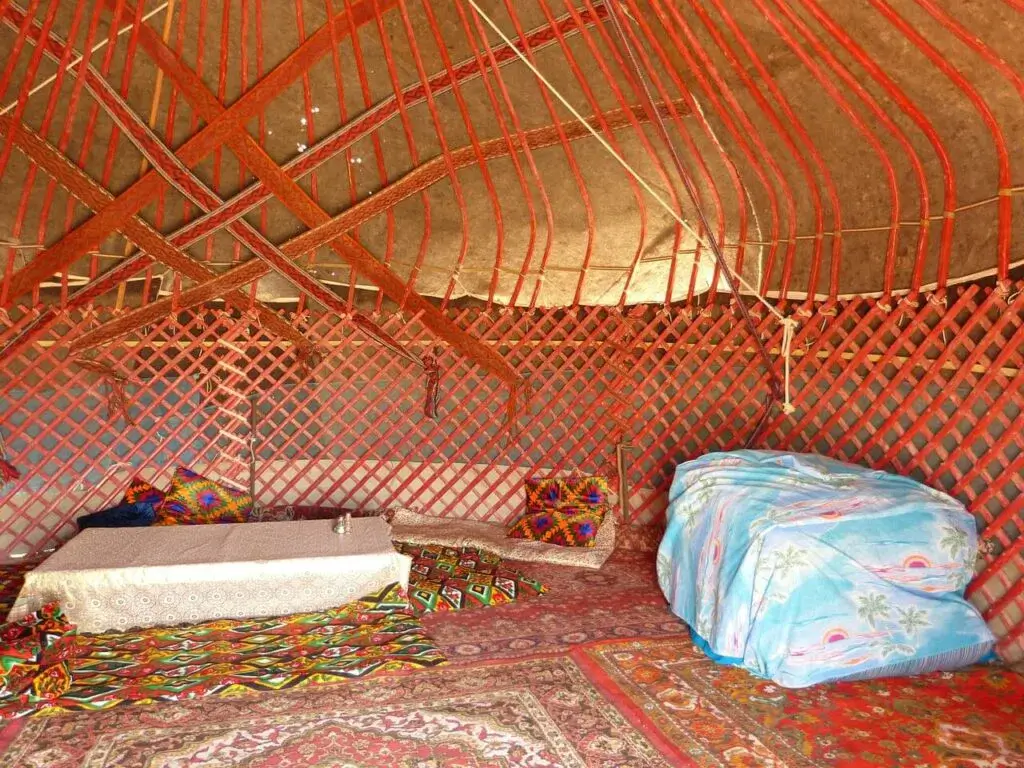 mongolian yurt interior - what's inside (1)