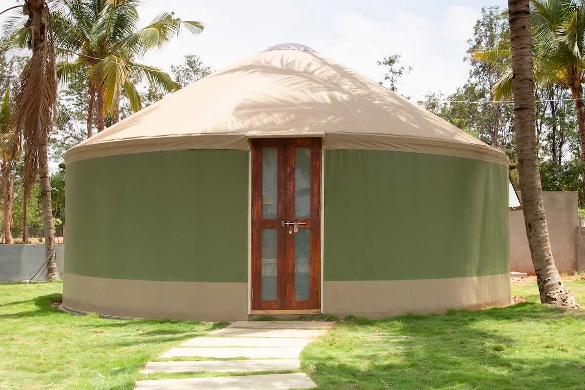 yurt-for-sauna-retreat