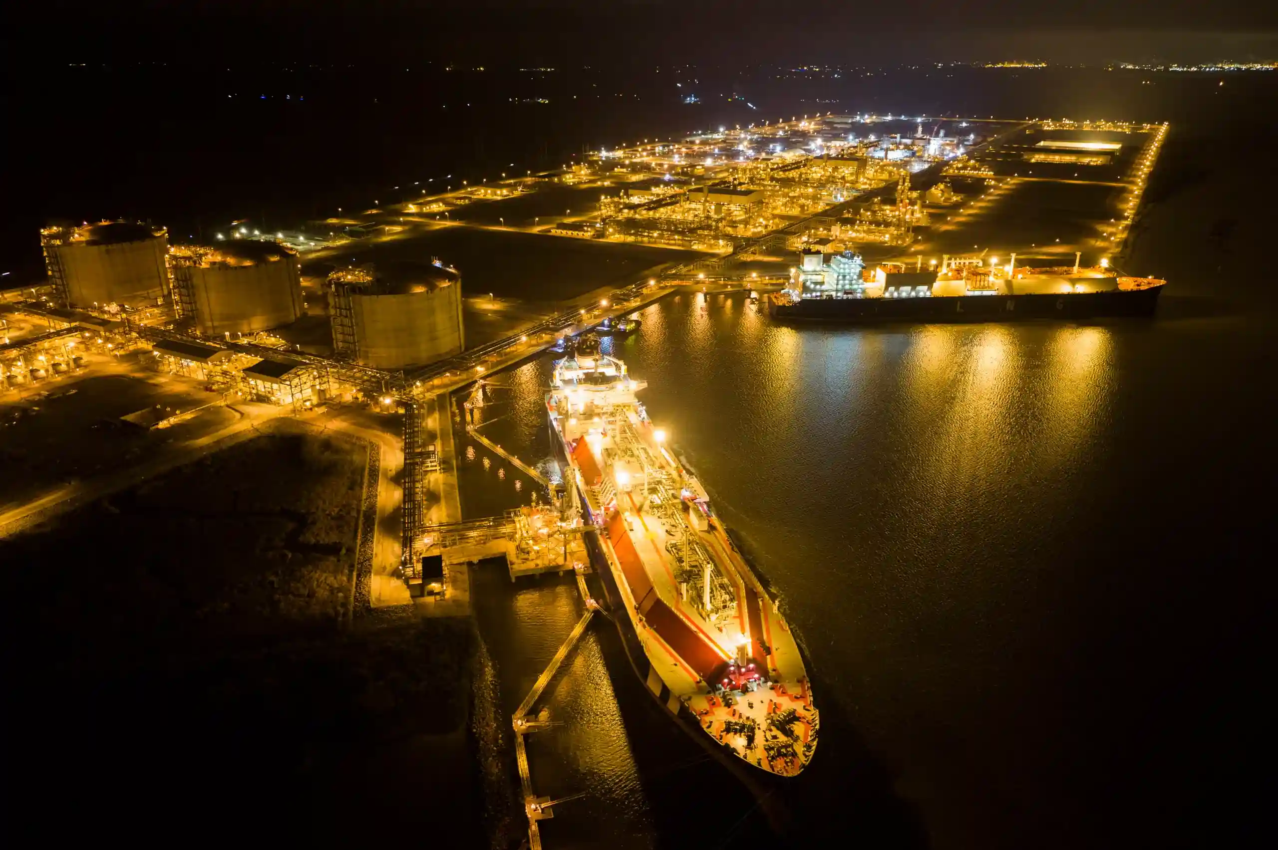 QatarEnergy orders more giant LNG carriers in China