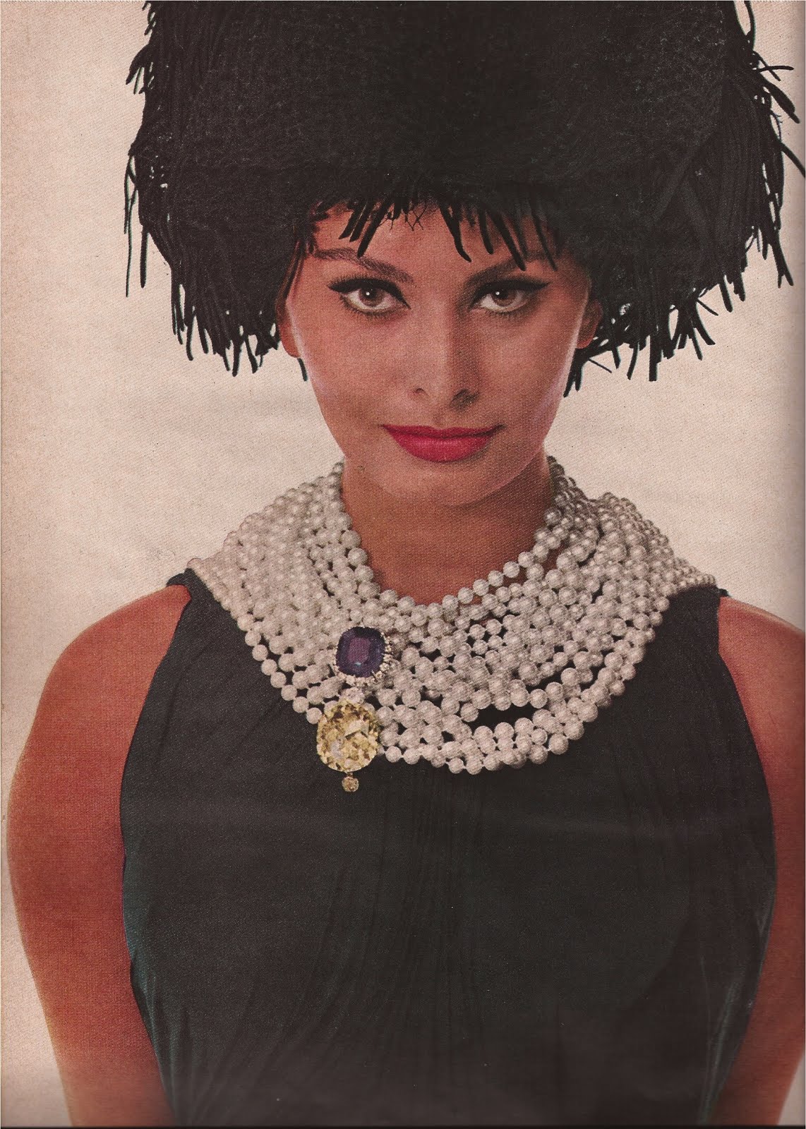 Robert Freson 'Sophia_Loren & Hat'.jpg