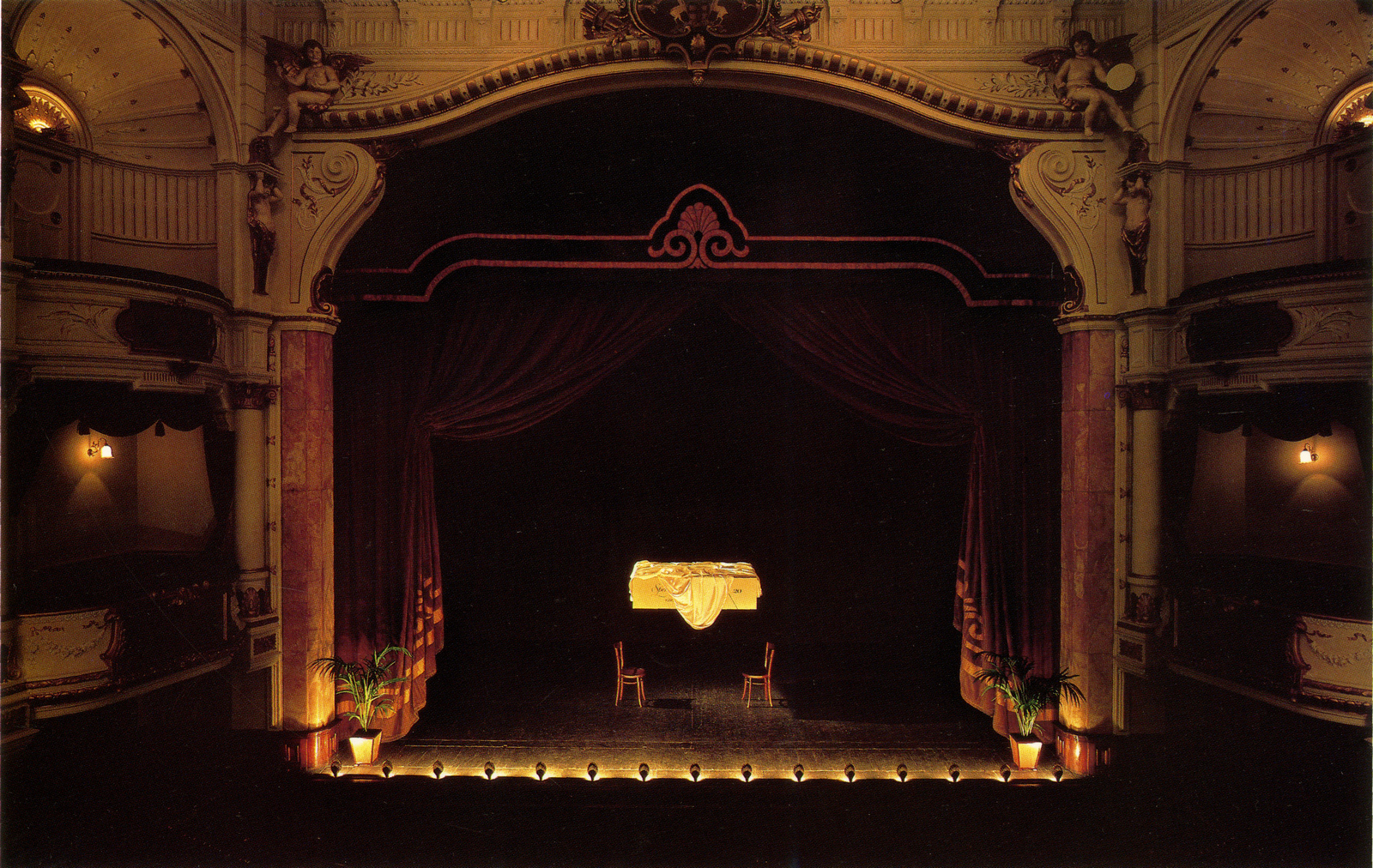 Barney Edwards, B&H 'Stage', CDP-01