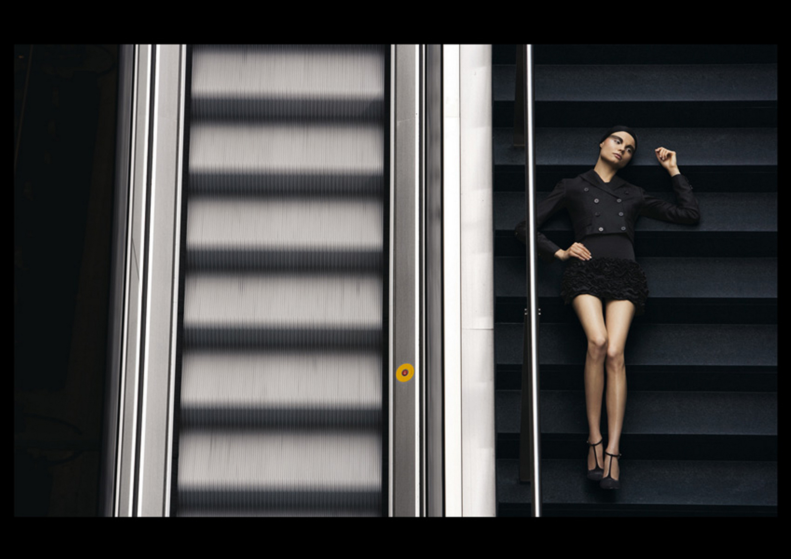 'Escalator' Satoshi Saikusa