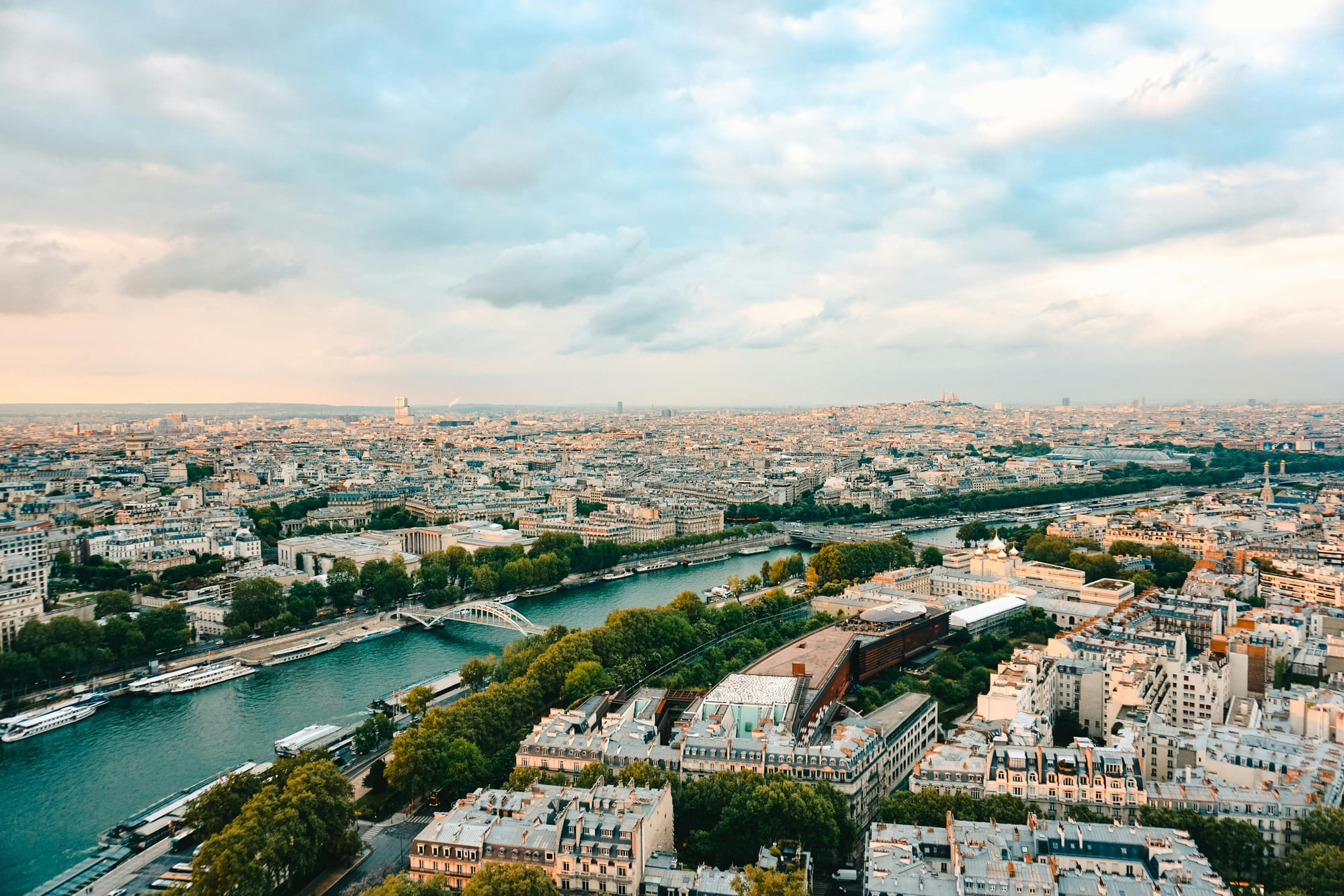 Vue de la ville de Paris depuis le sommet de la tour Eiffel.