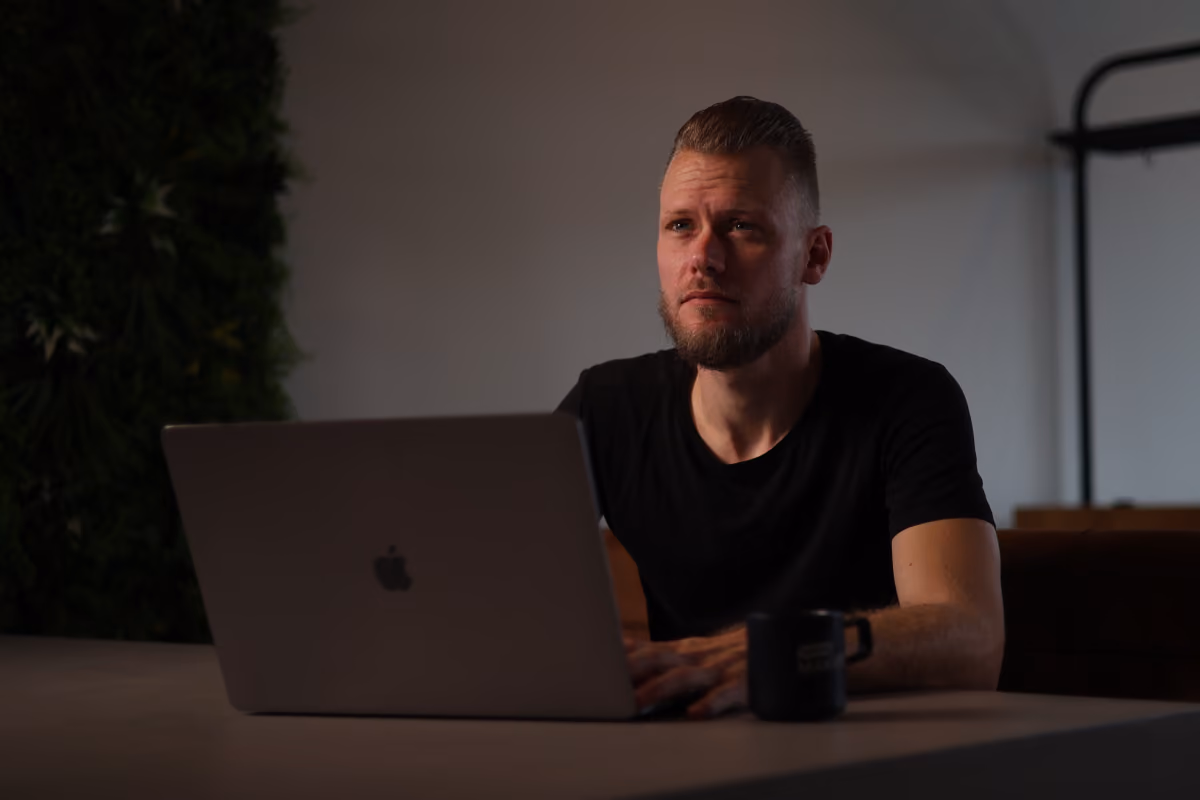 Nick working on a laptop at the Digitalmakers office