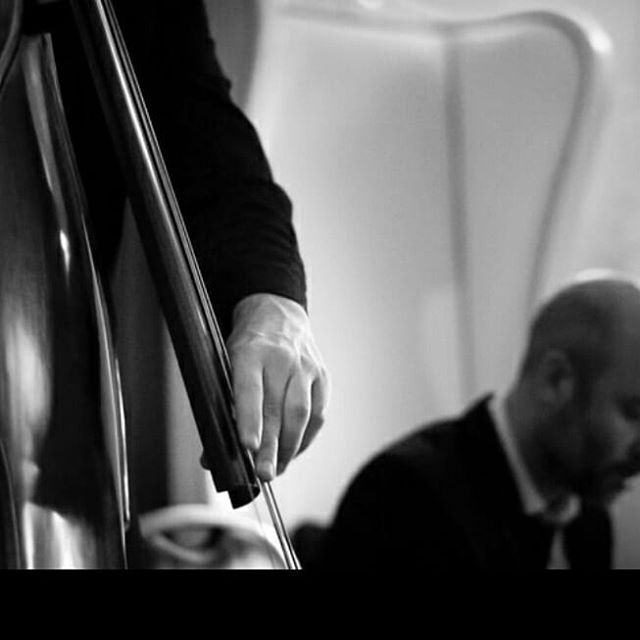 The Bentley Boys provide a series of entertainment packages for drinks reception one of which includes the Bentley Boys Jazz Ensemble