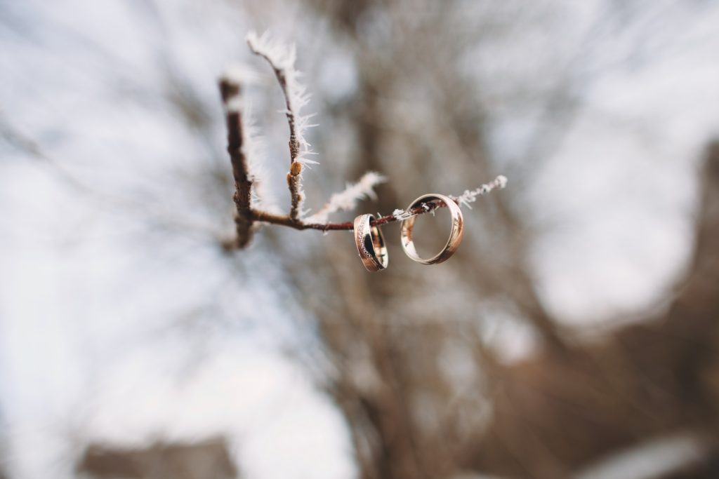 How To Pull Off The Perfect Winter Wedding in Ireland