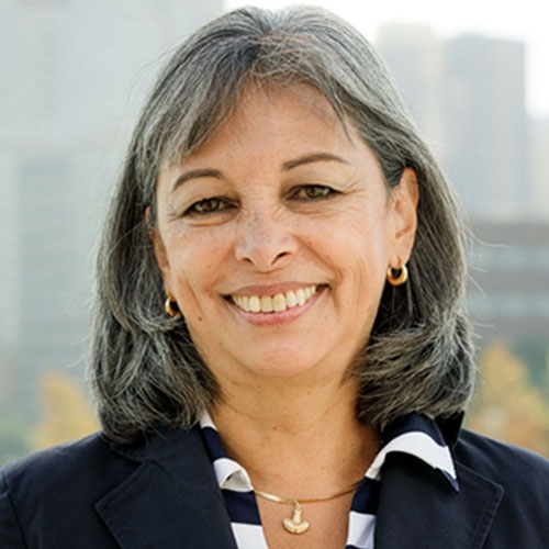 Dr. Maria Uribe, Paso por Paso Learning team