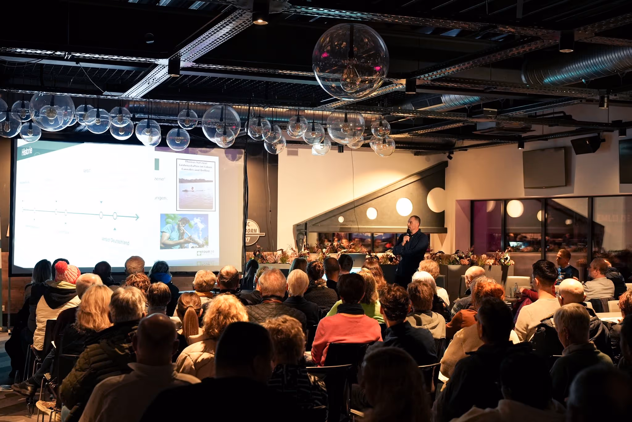 Four 20 Pharma und SC Paderborn 07: Über 60 Teilnehmende beim 2. Informationsabend zum Thema Medizinalcannabis