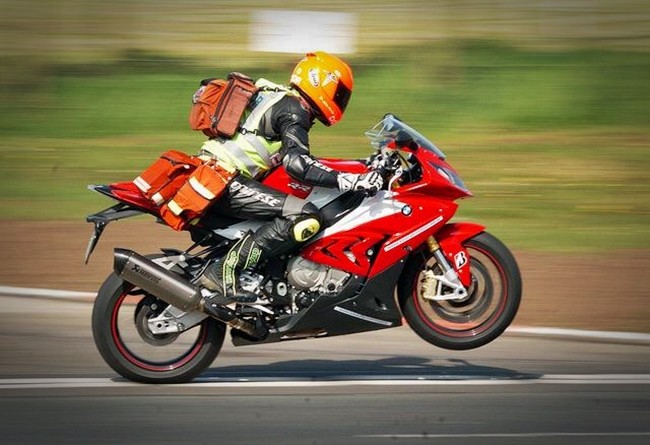 John sur sa moto