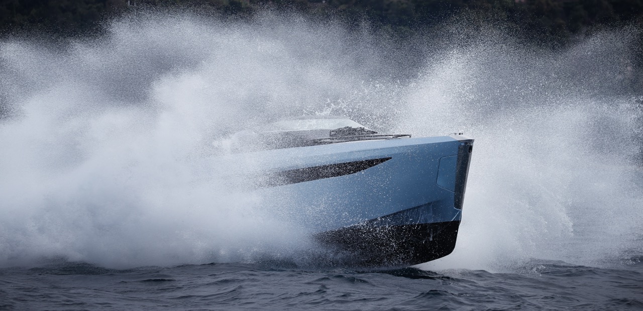 Princess R35 qui navigue