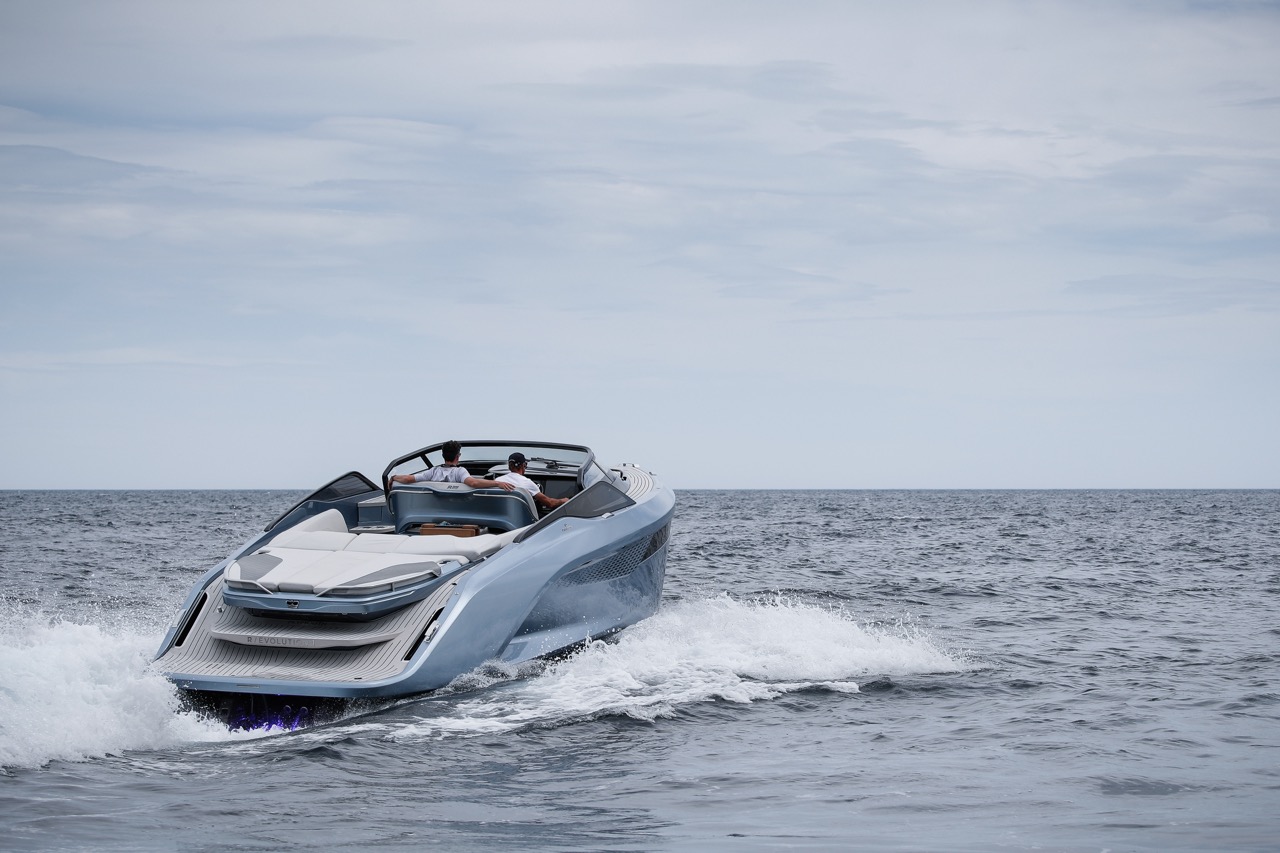 Princess R35 qui navigue