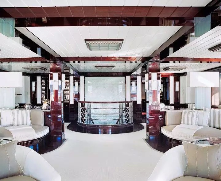 Intérieur Yacht Koru
