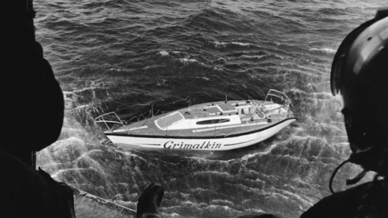 Bateau vue d'un hélicoptère