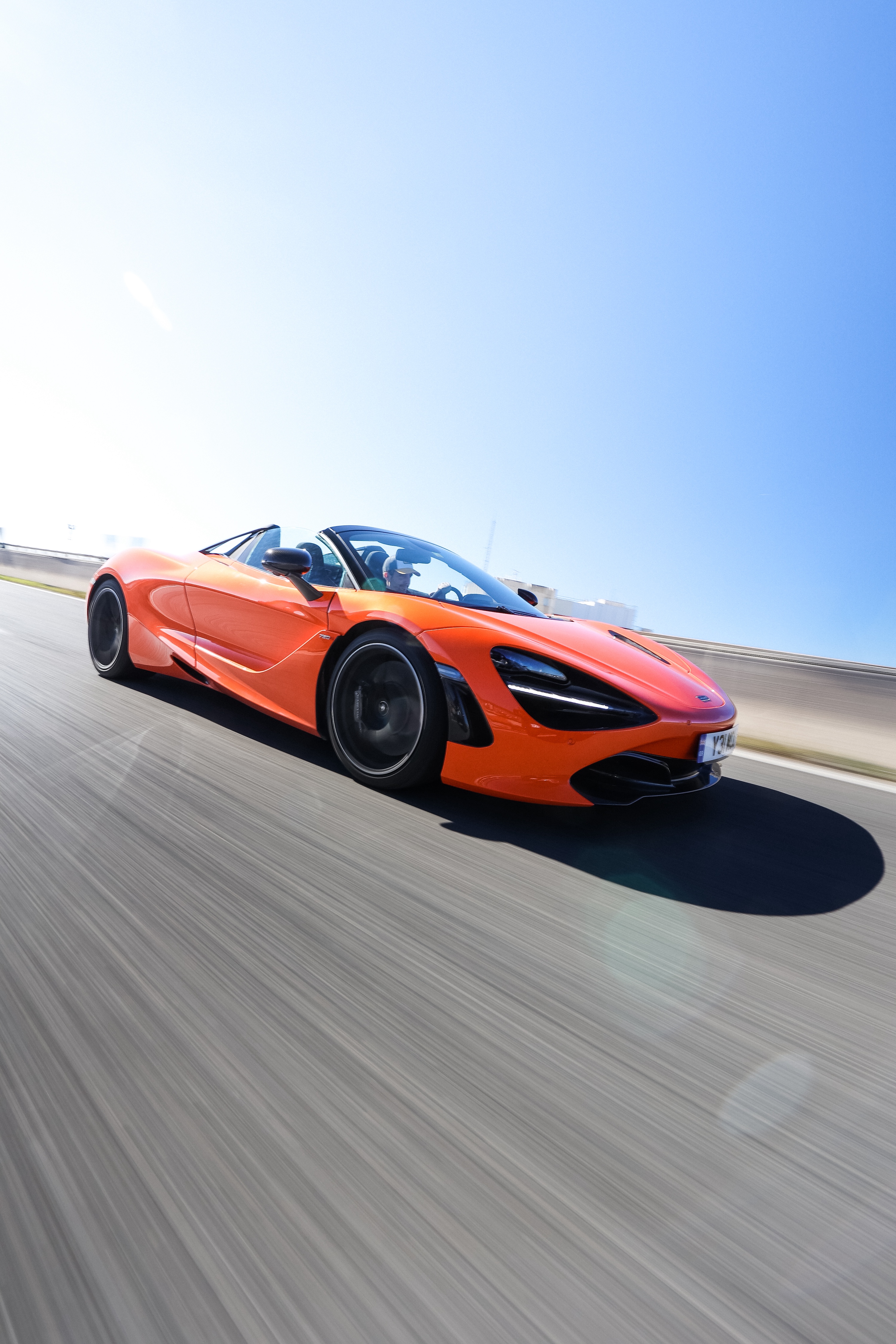 McLaren 720S roulante