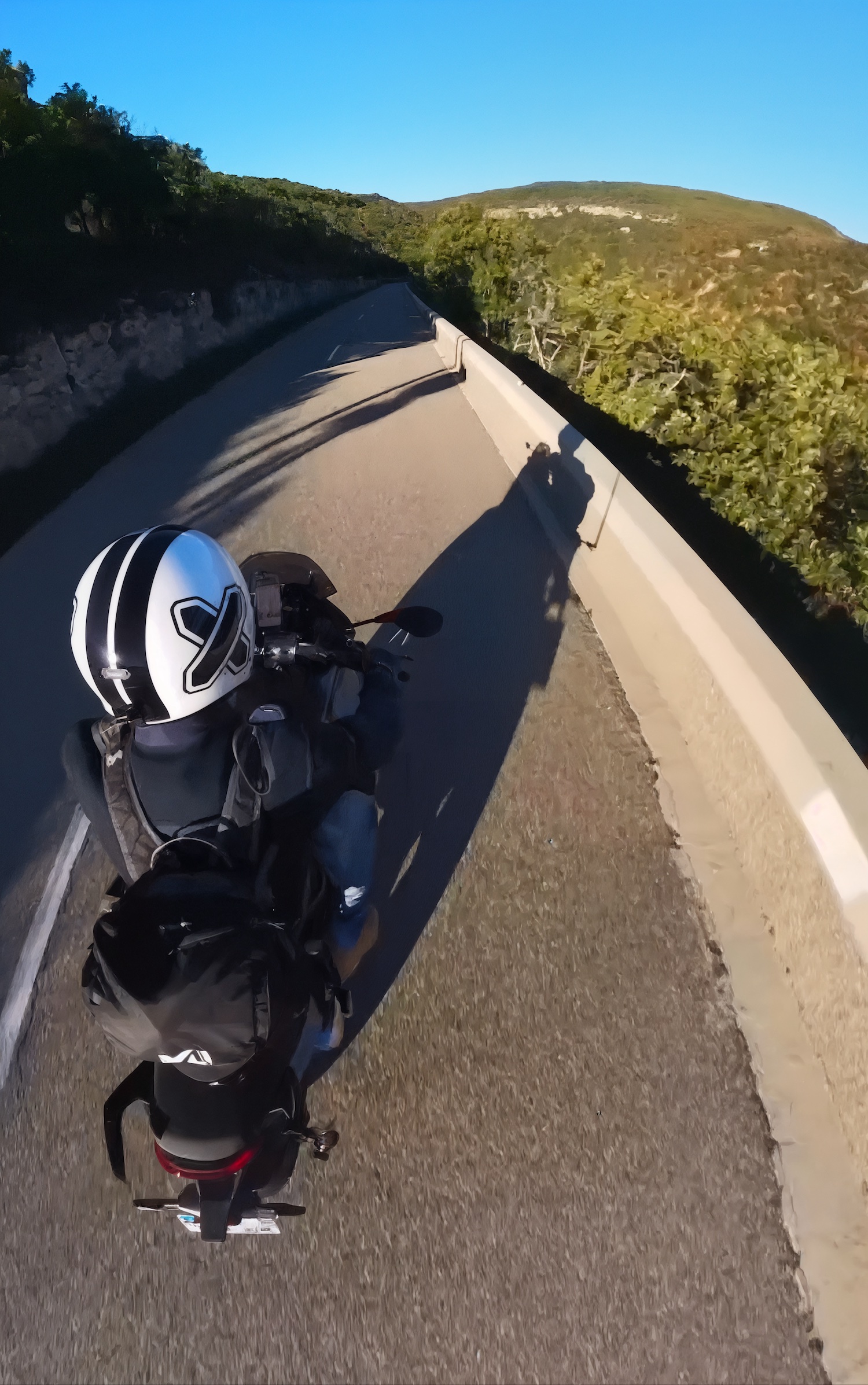 essai moto guzzi v100 mandello avec des images embarquées