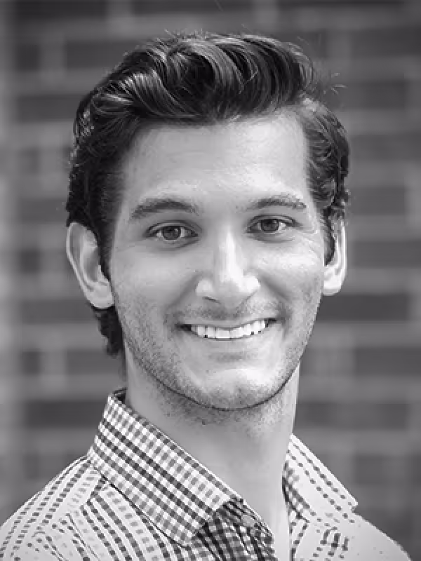 アレキサンダー・アミニ