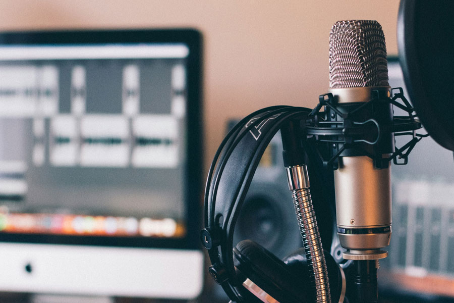 Microphone computer concept