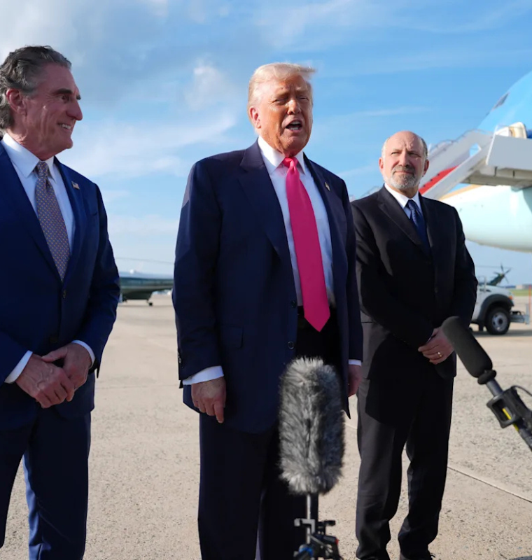 Trump Plans New Tariff Wave for Smaller Nations, Likely Above 10%