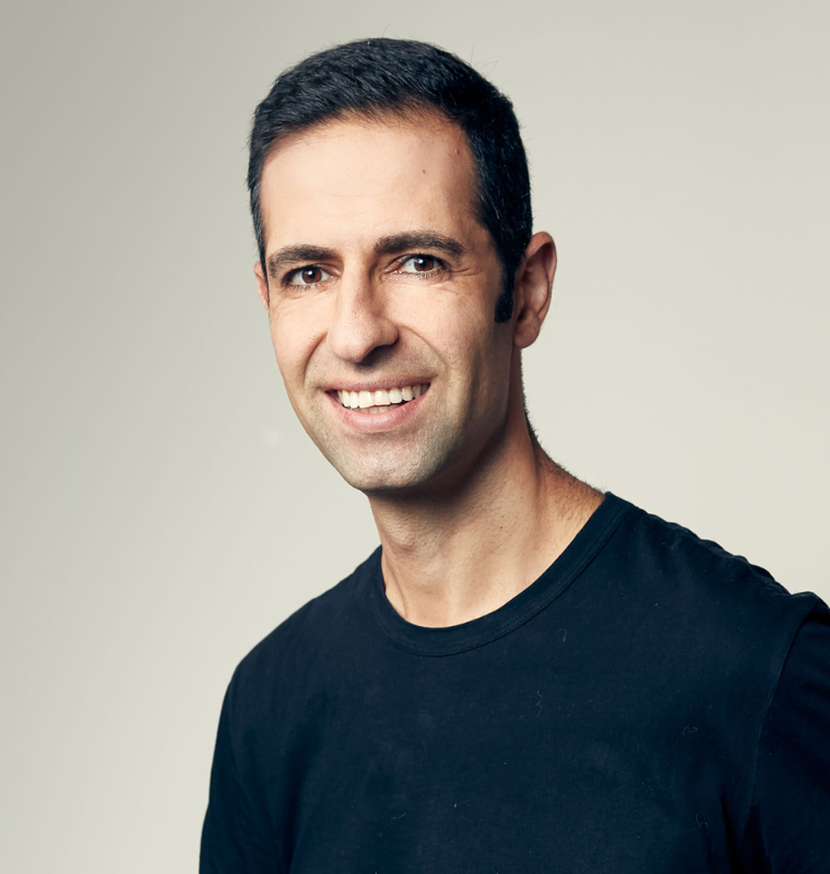 AppLovin CEO Anticipates Growth Boost from Apple-Epic Legal Battle as Stock Surges on Strong Earnings