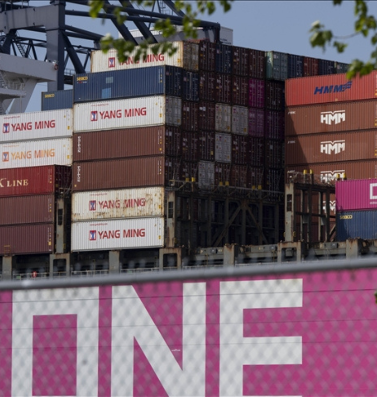 European Postal Services Halt Some U.S. Shipments Ahead of Global “De Minimis” Rule End