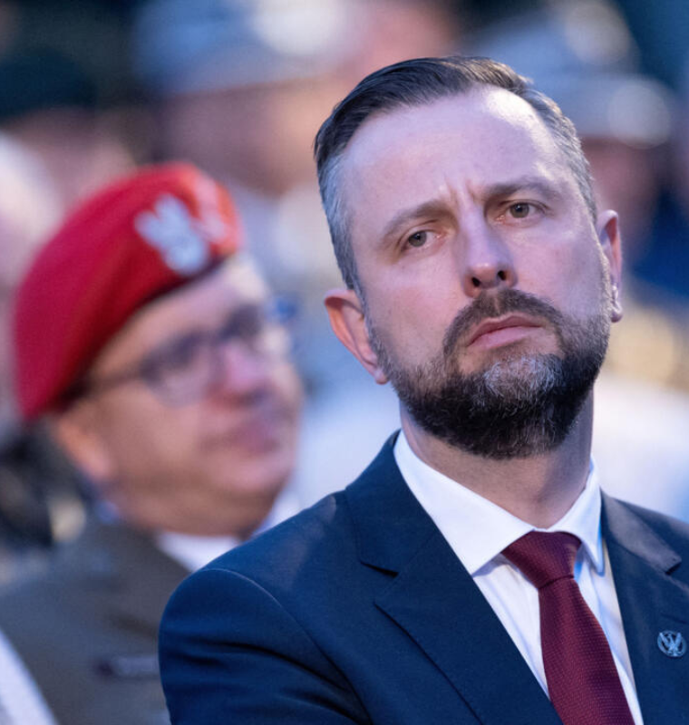 Poland Temporarily Shuts Major Airports Amid Russian Drone Strikes Near Ukraine Border