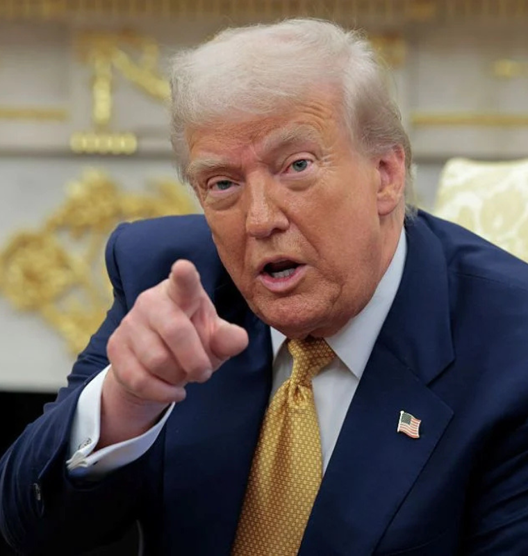 Trump Orders 100% Tariff on Imported Branded Drugs Unless Firms Build U.S. Plants