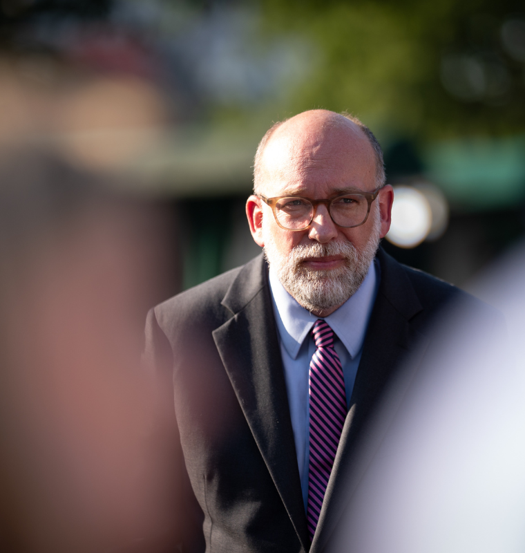 White House Warns of Potential Layoffs as Trump Weighs Endgame in Prolonged Government Shutdown