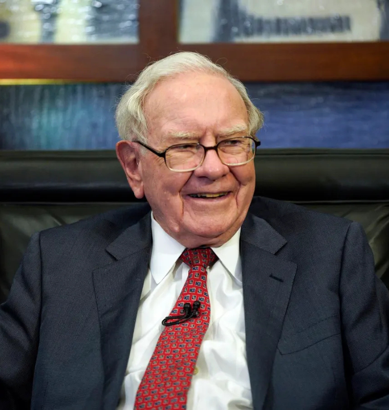Warren Buffett Accelerates Charitable Giving and Endorses Successor While Preserving Stake in Berkshire