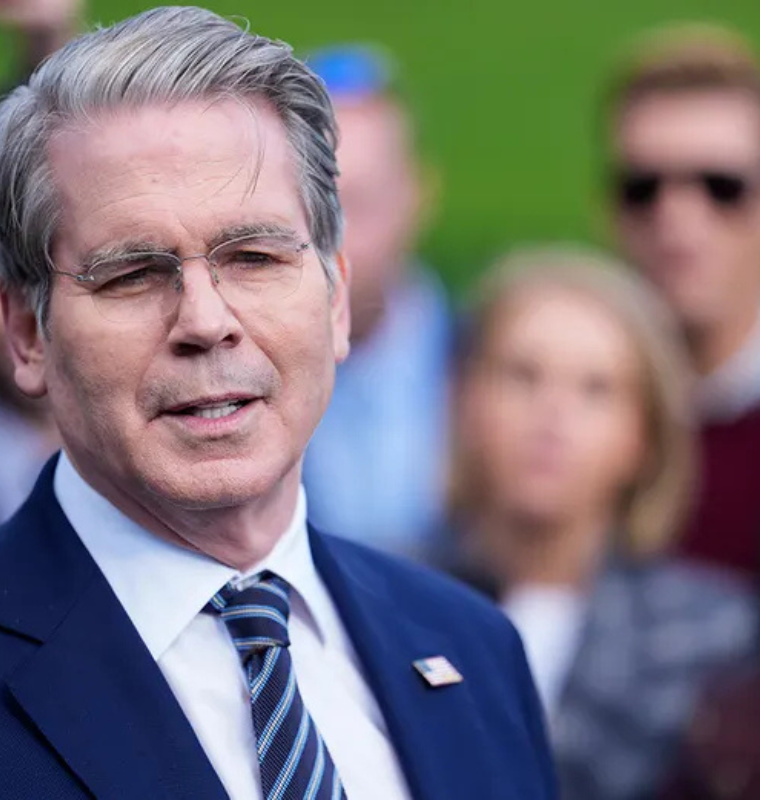 Treasury Chief Predicts Strong 2026 Growth Despite Housing and Rate-Sensitive Weakness