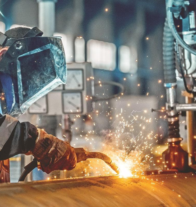 India’s Industrial Growth Hits 14-Month Low as October Output Barely Expands