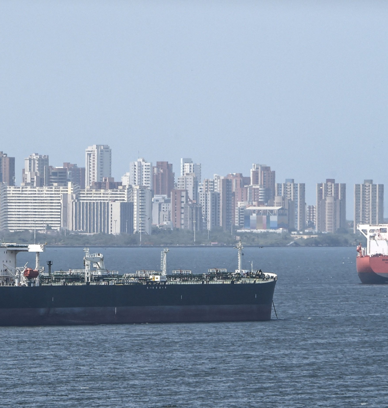 Trump Labels Venezuela a Terrorist State and Orders Naval Blockade on Sanctioned Oil Shipments