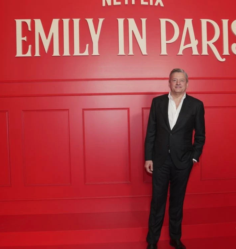 Warner Bros. Discovery Backs Netflix Tie-Up, Urges Shareholders to Reject Paramount’s Hostile Bid