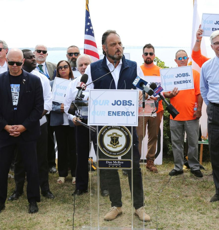 Trump Halts Major Offshore Wind Projects Threatening East Coast Energy Expansion