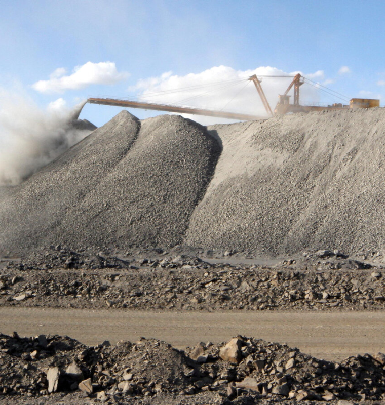 China’s Grip on Critical Minerals Opens a Strategic Window for Western Magnet Makers