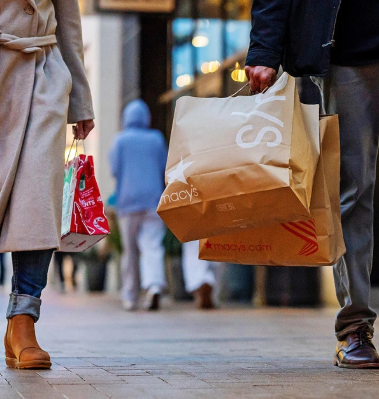 America’s Economy Is Growing Fast but Many Households Feel Left Behind