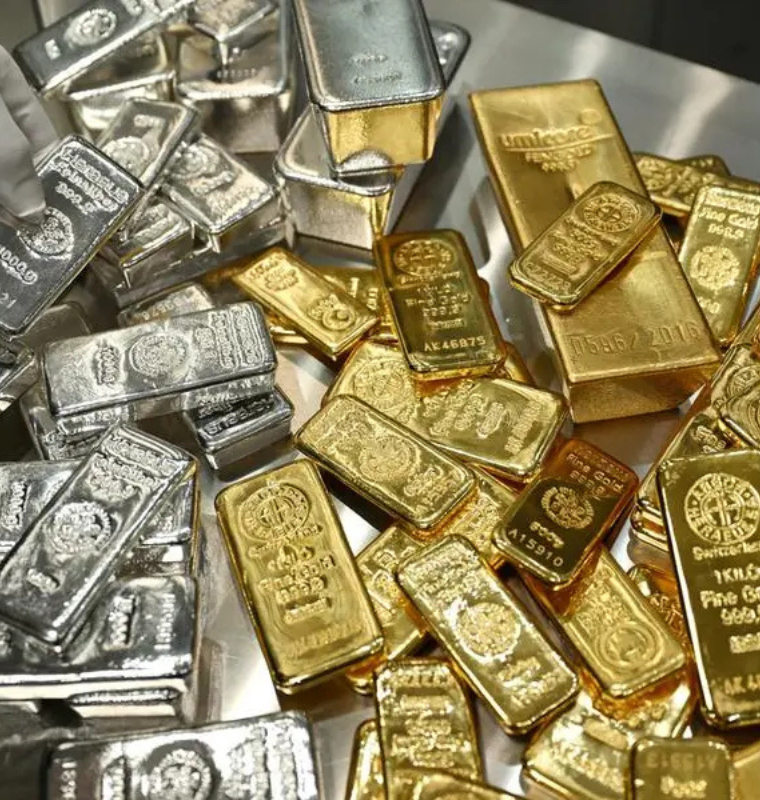 Asian Markets Push Higher in Thin Holiday Trade as Gold and Silver Set New Records