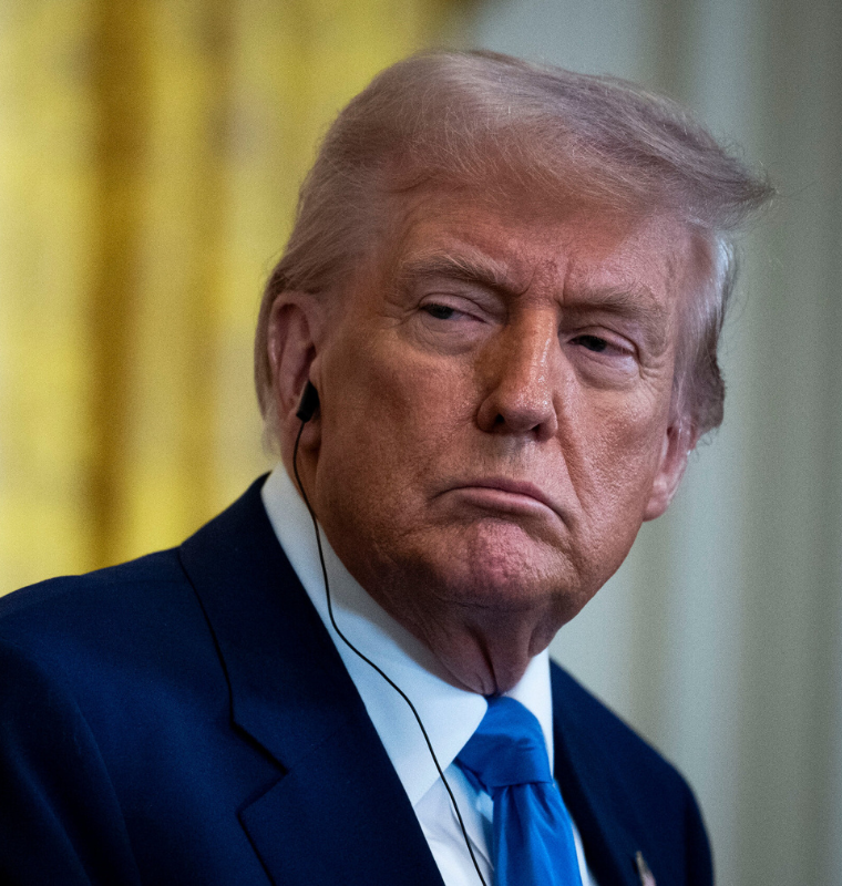 White House Blocks Chinese-Controlled Chip Deal Over U.S. Security Concerns