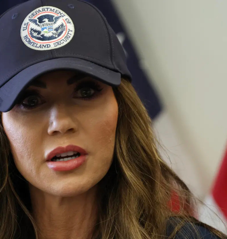 Hilton Stock Slips After DHS Accuses Minneapolis Hotel of Canceling Agent Reservations