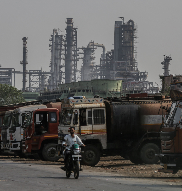 India’s Public Refiners Deepen Russian Oil Ties Despite Rising U.S. Tariff Pressure