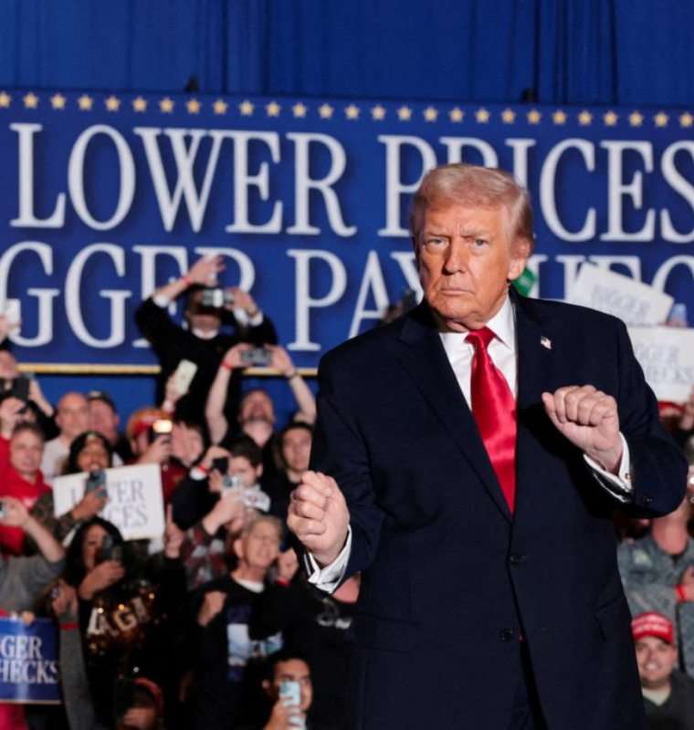 Trailing in Polls, Trump Pivots Republicans Toward Populist Economics With Uncertain Payoff