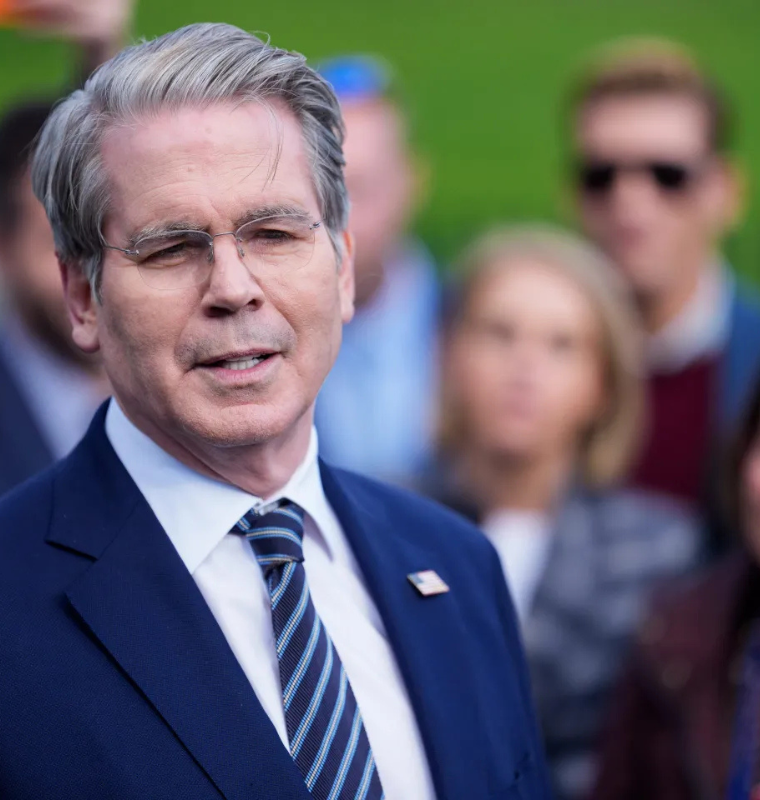 Supreme Court Unlikely to Strike Down Trump Tariffs, Treasury Secretary Says