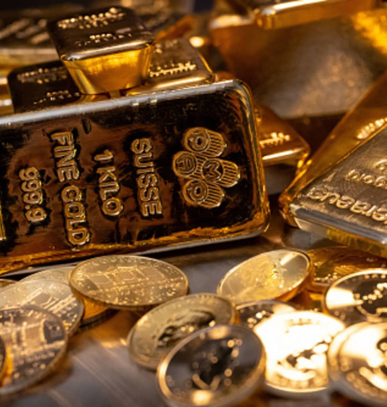 Gold Blasts Through $5,000 as Investors Flock to Safety Amid Global Volatility