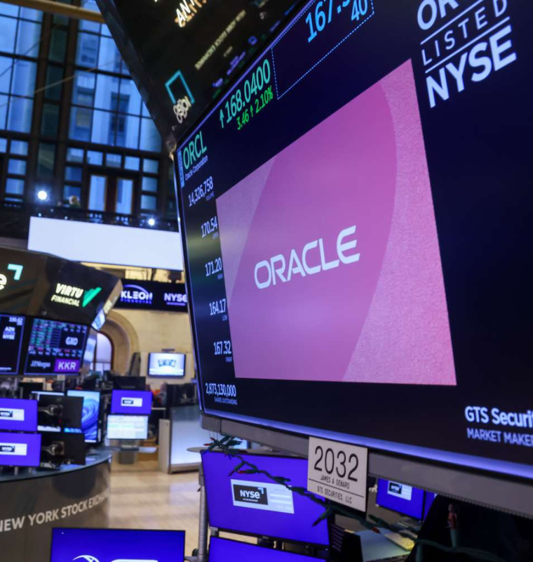 Oracle’s Credit Risk Slides Sharply After $50 Billion Funding Plan Reassures Markets