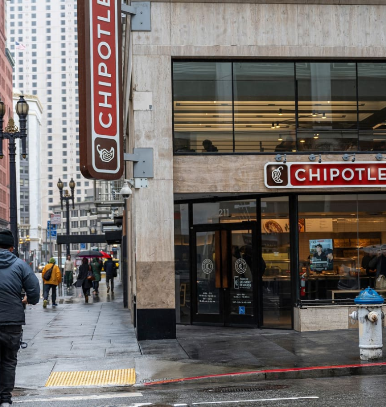 Chipotle Shares Slide as Customer Visits Drop Again and 2026 Outlook Disappoints