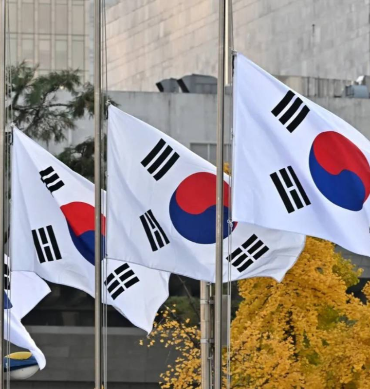 Asia Stocks Slide as South Korea’s Kospi Extends Losses After Wall Street Tech Rout