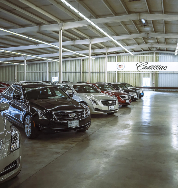 America’s Largest Auto Retailer Holds Off on Chinese Brands in the U.S.