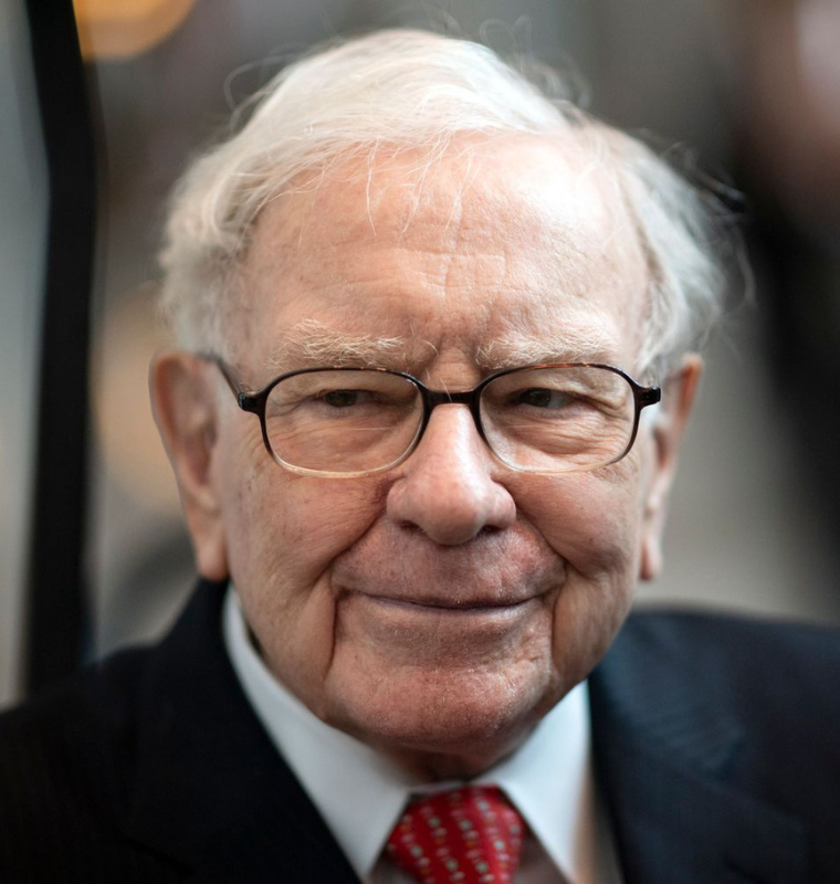 Berkshire Hathaway Rebalances Portfolio With Apple Trim and New York Times Bet