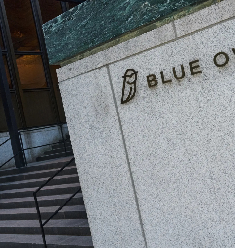 Private Credit Warning Signs Emerge After Blue Owl Tightens Fund Withdrawals